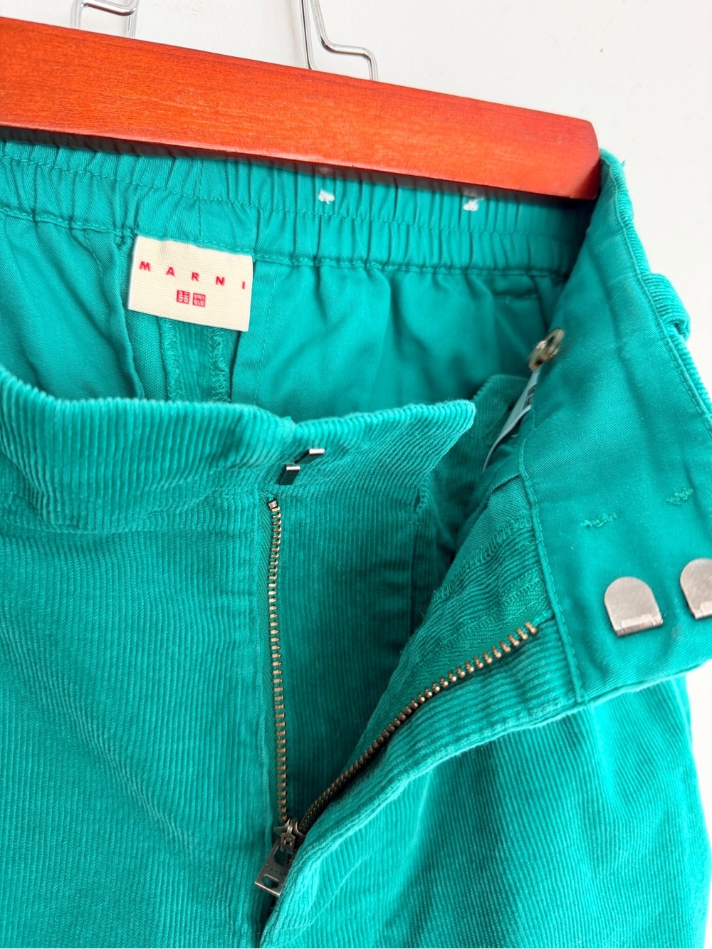 NWOT UNIQLO x MARNI Pleated Corduroy Wide Fit Pants Green XS - Picture 4 of 8